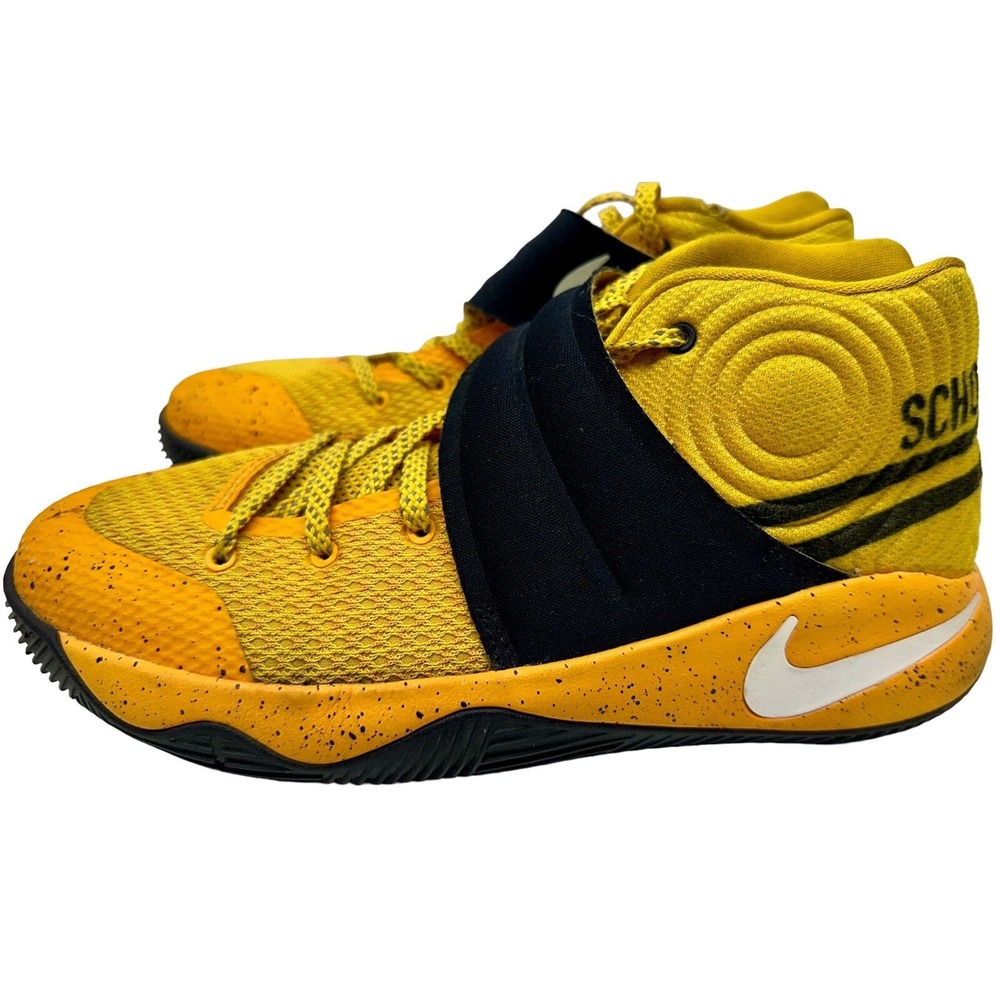 2016 Nike Kyrie 2 GS School Bus Gold  Black 826673-700 size 6Y Kid Sneakers Worn